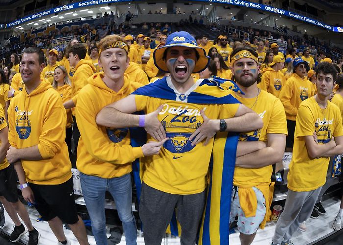 Oakland Zoo Join the Oakland Zoo, Get Discounted Tickets With Your College ID ... photo