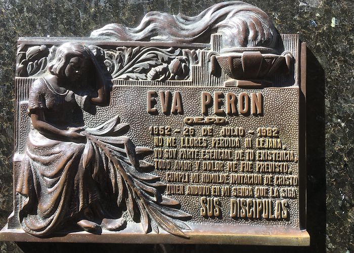 La Recoleta cemetery A Highlight of Buenos Aires: The Recoleta Cemetery - Upscape photo