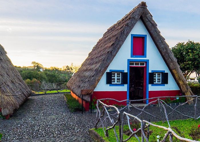 Santana's traditional houses Day trips, guided tours and activities in Santana - Page 3 photo