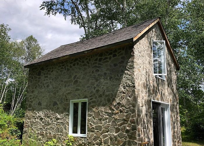 La Maison du Bootlegger Baie-Saint-Paul Vacation Rentals & Homes - Quebec, Canada | Airbnb photo