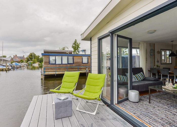 Zeegersloot Golf Vacation Homes near Zeegersloot Golf Club, Alphen aan den Rijn ... photo