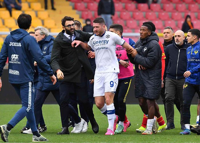 Lecce Civil Court US international and AC Milan winger Christian Pulisic on course ... photo