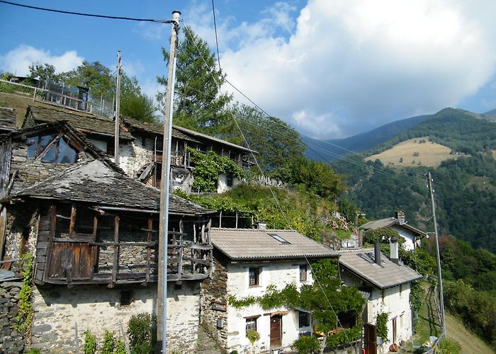 Monteviasco From Lozzo to Indemini • Hiking Route » outdooractive.com photo