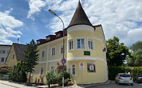 Gastehaus Auerhahn Hotel Vocklabruck Exterior photo