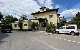 Stadtvilla Auerhahn Vocklabruck Exterior photo