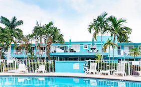 Bayside Inn And Marina Treasure Island Exterior photo