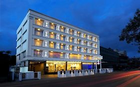 Renai Sreekrishna Hotel Guruvayur Exterior photo