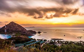 Sylvia Hotel & Resort Komodo Labuan Bajo Exterior photo