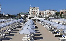 Grand Hotel Cesena Exterior photo