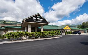 Sandman Hotel Revelstoke Exterior photo