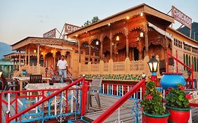 Chicago Group Of Houseboats Hotel Srinagar  Exterior photo