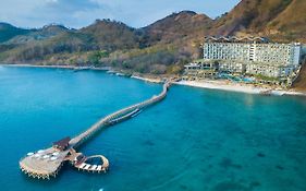 Ayana Komodo Waecicu Beach Hotel Labuan Bajo Exterior photo