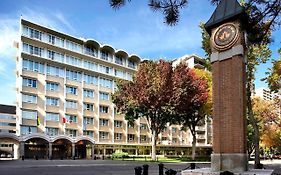 Sheraton Cavalier Saskatoon Hotel Exterior photo