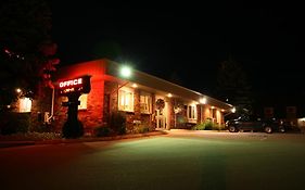 Bangor Inn&Suites Exterior photo