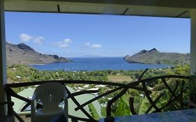 Fare Manutea Hotel Nuku Hiva Exterior photo