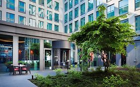 Hotel Park Inn By Radisson Brussels Midi Exterior photo