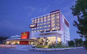 Hotel Santika Palu Exterior photo