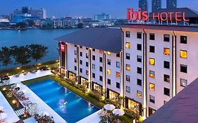 Ibis Bangkok Riverside - SHA Extra Plus Exterior photo