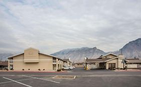 Days Inn By Wyndham Provo Exterior photo