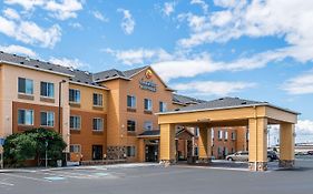 Comfort Inn & Suites Hermiston Exterior photo