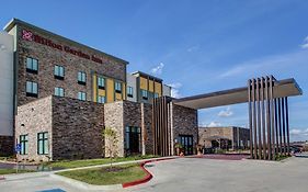 Hilton Garden Inn Topeka Exterior photo