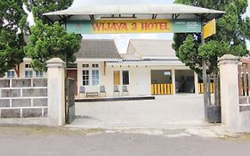 Hotel Wijaya 3 Kaliurang Pakem Exterior photo