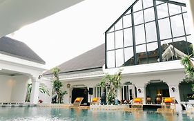 Mahalaya The Legacy Hotel Surakarta  Exterior photo