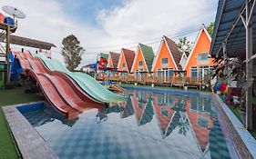 RedDoorz Resort Syariah @ Jaya Tirta Abadi Purwakarta Exterior photo
