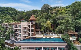Avani Ao Nang Cliff Krabi Resort - SHA Extra Plus Exterior photo