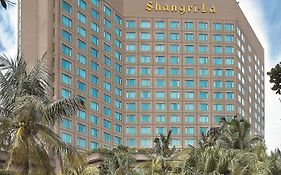 Shangri-la Hotel Surabaya Exterior photo