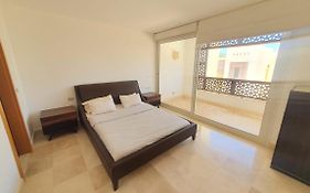 Nayah Stays, Beautiful 3-Bedroom Vacation Home With Lovely Pool Hurghada Exterior photo