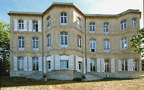 Auberge De Jeunesse Hi Marseille Bois-Luzy Hostel Exterior photo