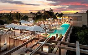 Motto By Hilton Tulum Hotel Exterior photo