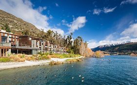 Hilton Queenstown Resort & Spa Exterior photo