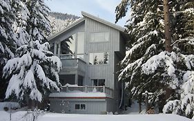 Belle Neige Suites: Whistler Exterior photo