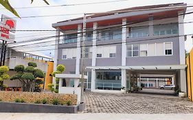 Hotel 168 Salatiga Exterior photo