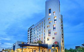 Aston Palembang Hotel&Conference Centre Exterior photo