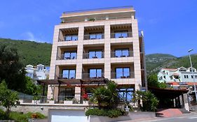 Hotel Petrovac Exterior photo