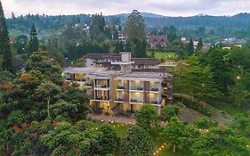 Lembang Asri Resort Exterior photo