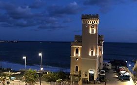 Hotel Castello Miramare Genoa Exterior photo