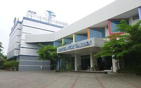 Hotel Puri Garden Air Port Semarang Exterior photo