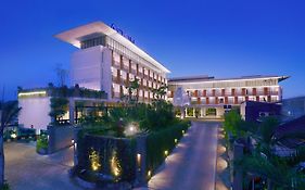 ASTON Bojonegoro City Hotel Exterior photo