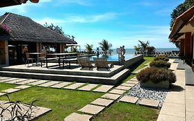 Jepara Marina Beach Bungalows Exterior photo