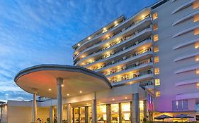 BW Suite Belitung Tanjung Pandan Exterior photo