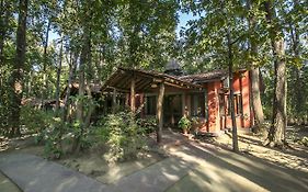 Kanha Jungle Lodge Dhanwar Exterior photo