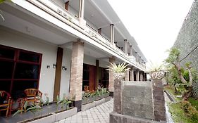 Gm Bali Guest House Kuta  Exterior photo