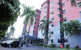 Sejahtera Family Hotel & Apartment Yogyakarta Exterior photo