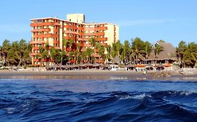 Luna Palace Hotel Mazatlan Exterior photo