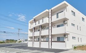 Condominium・yuyuki Yomitan Exterior photo