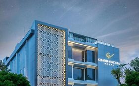 Grand Viveana Hotel Bandung Exterior photo